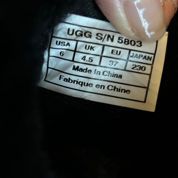 NEW UGG Bailey Button boots 6 NWOB - Picture 9 of 14